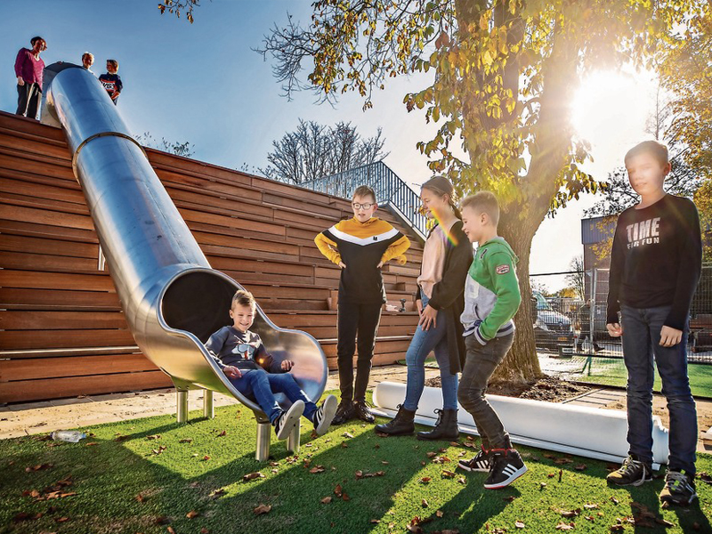 JOUS architecten Joure_opening dakplein glijban CBO Meilan kantoor