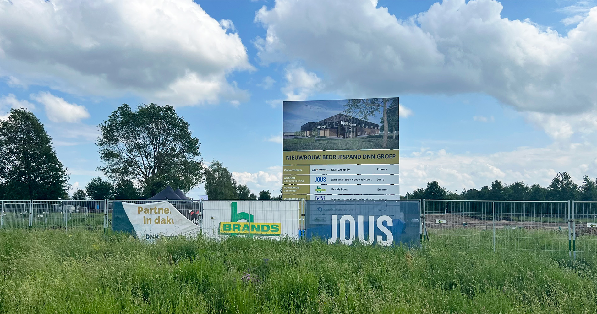 Onthulling bouwbord DNN: Zichtbare stap richting de toekomst 2 JOUS bedrijfspandDNNgroep bouwbord A37
