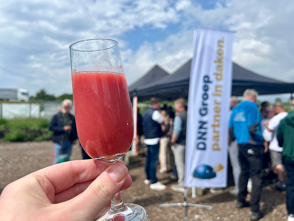Onthulling bouwbord DNN: Zichtbare stap richting de toekomst 1 JOUS bedrijfspandDNNgroep smooth feestje